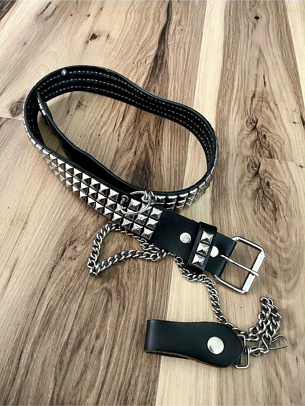 Vintage Hot Topic Studded  3 Row Pyramid Silver Black Goth  38 Chain